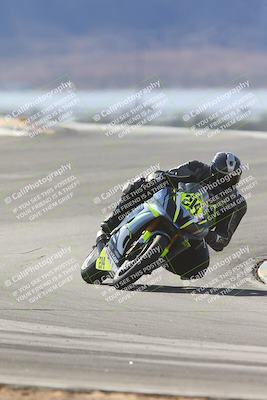 media/Dec-08-2024-CVMA (Sun) [[267e5a7075]]/Race 4-Amateur Supersport Middleweight/